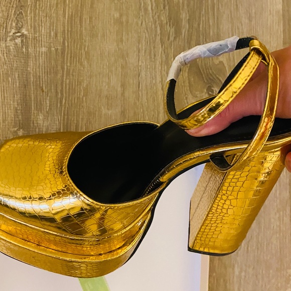 Hight heels - Picture 3 of 4